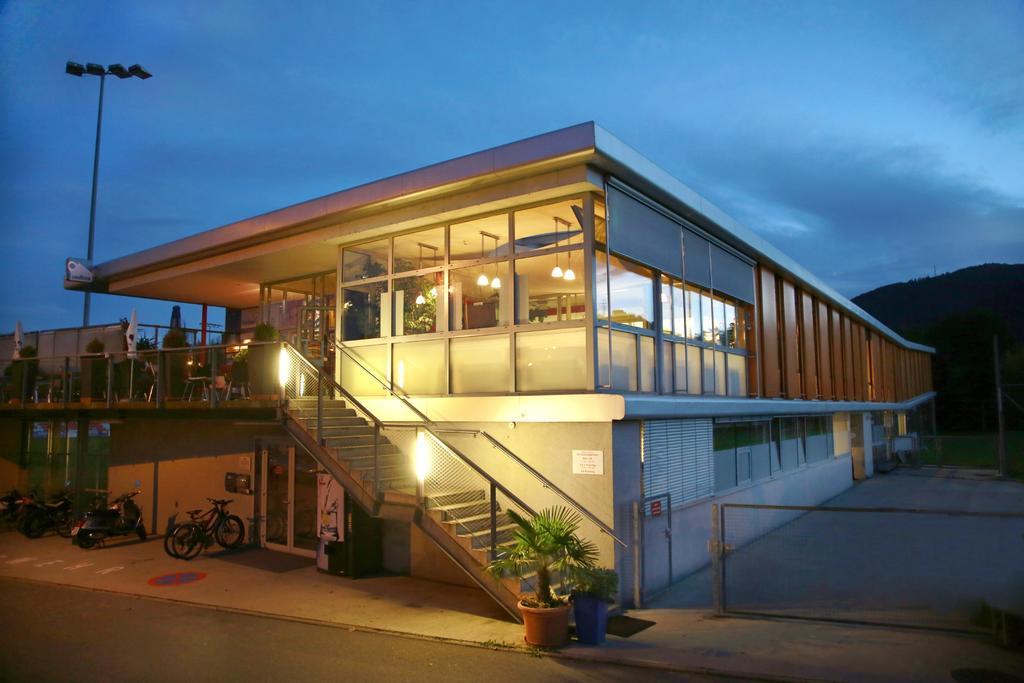 Hotel Restaurant Red Lodge Graz Exterior photo